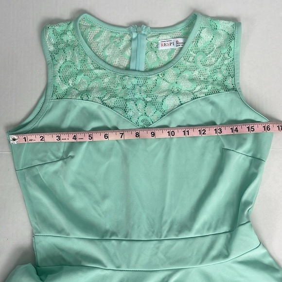 Green A-Line Sleeveless Lace Dress Medium - Picture 15 of 17
